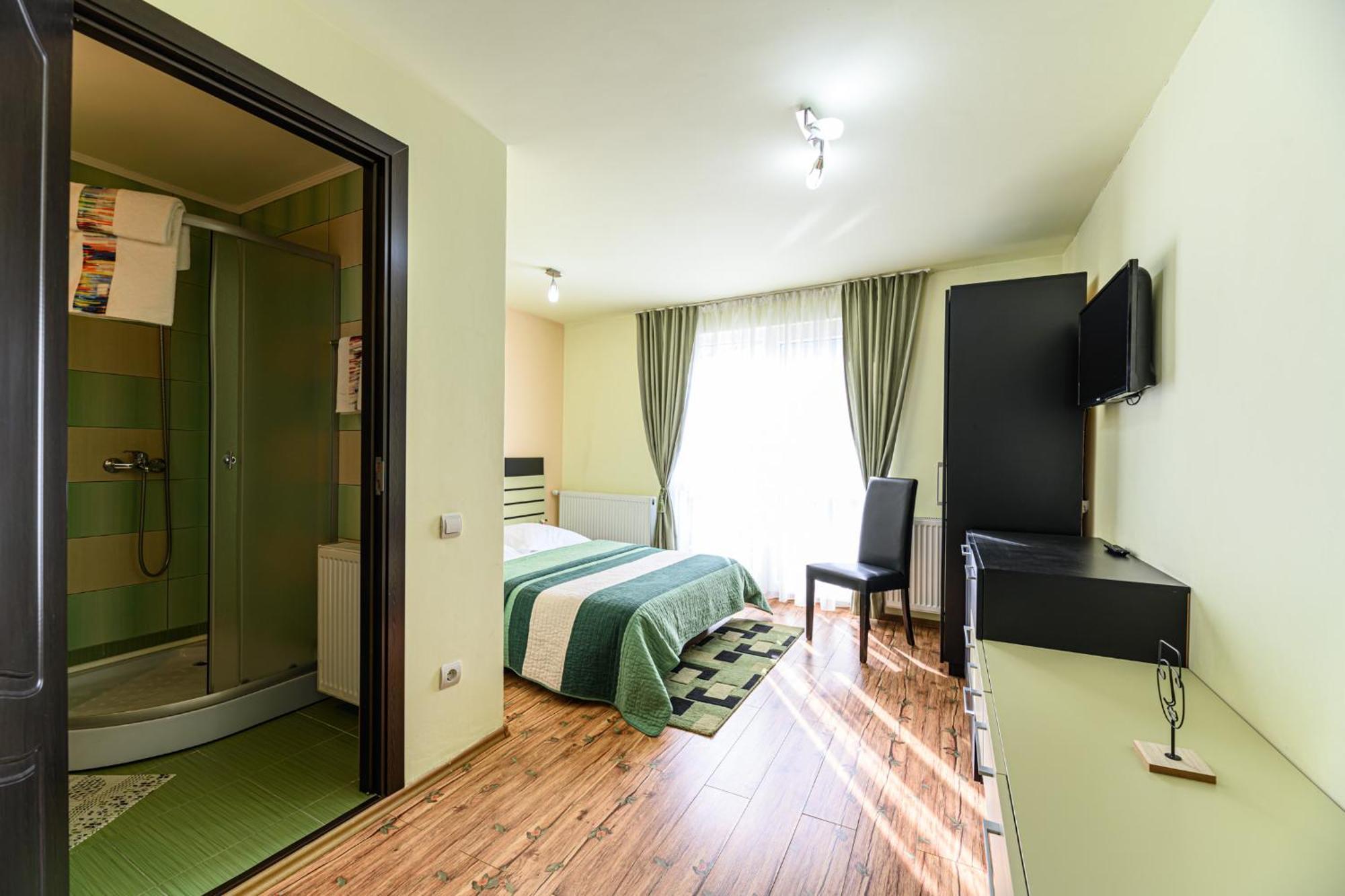 Casa Ramino Hotel Buşteni Buitenkant foto