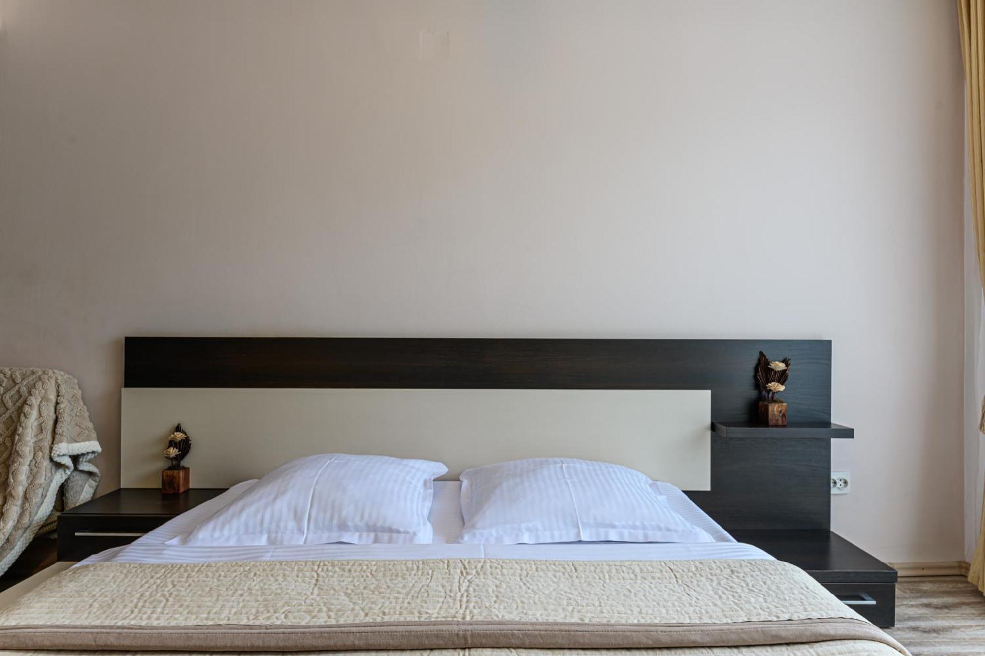 Casa Ramino Hotel Buşteni Buitenkant foto