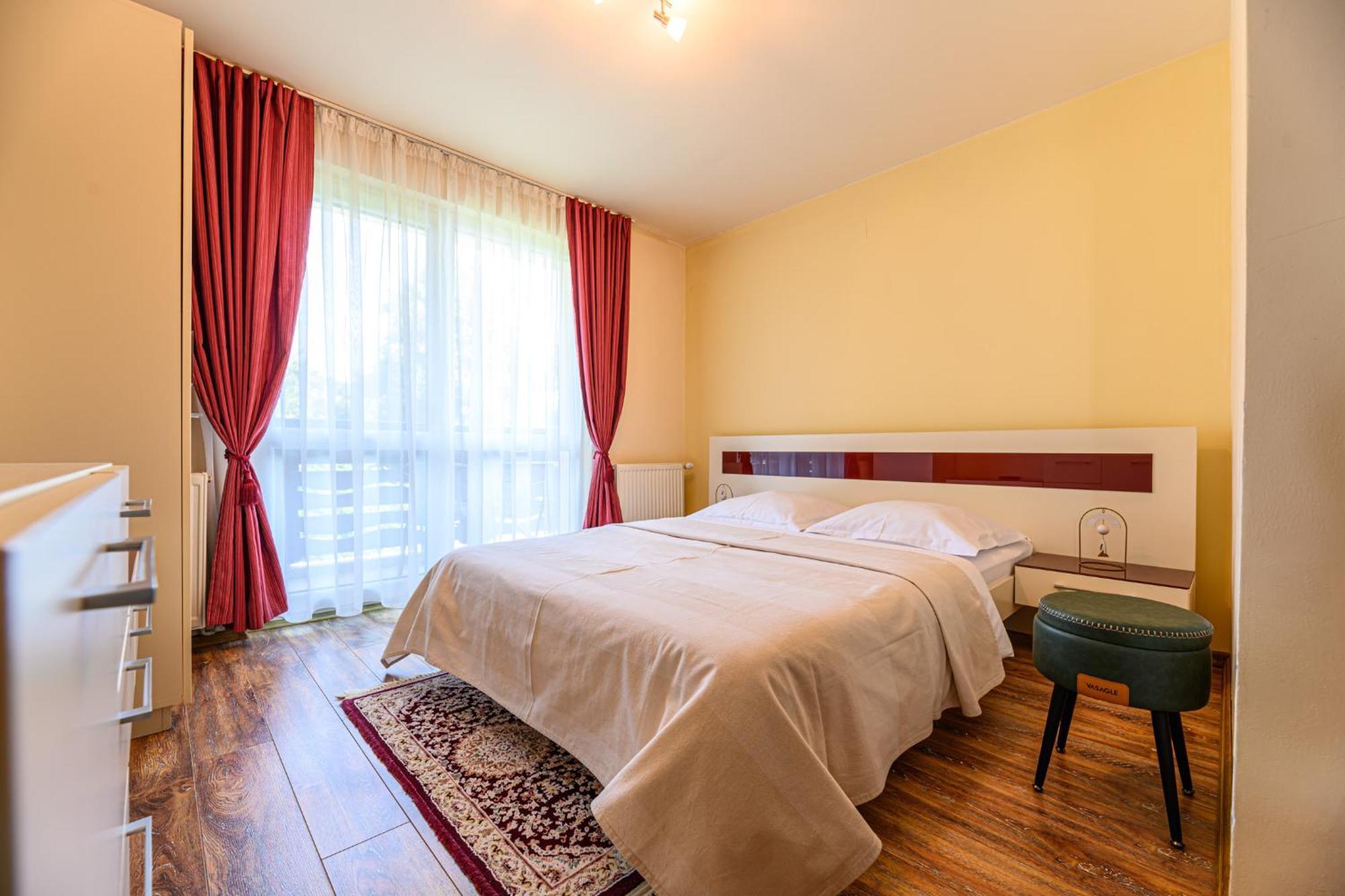 Casa Ramino Hotel Buşteni Buitenkant foto