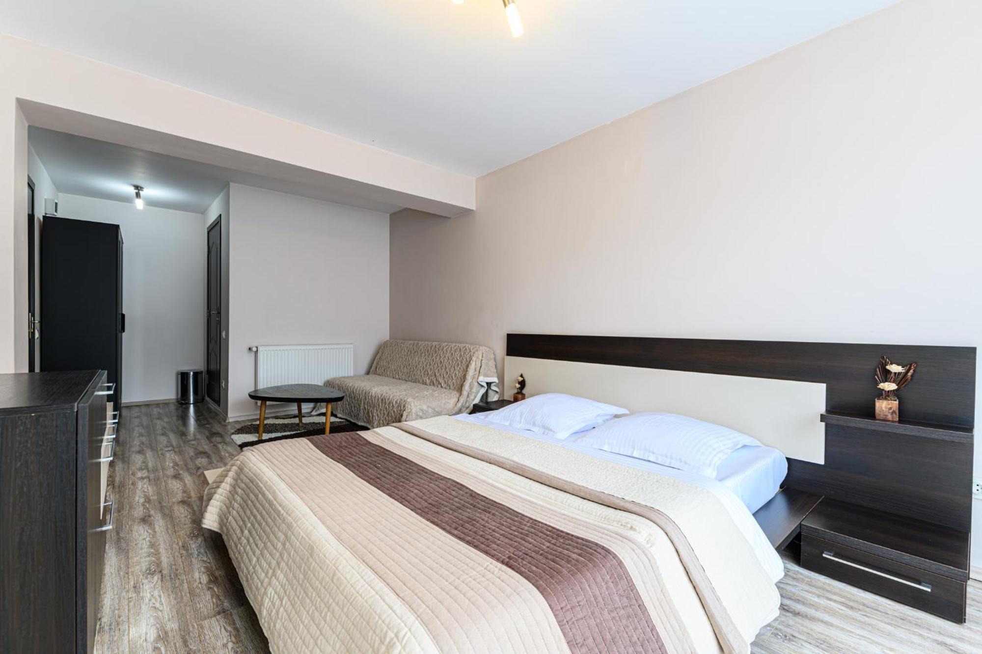 Casa Ramino Hotel Buşteni Buitenkant foto